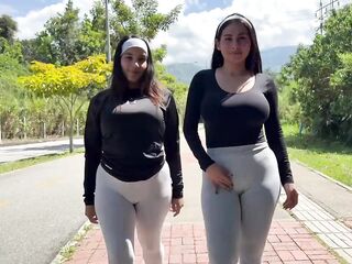 Juicy No Metas La Verga Por Mi Culo... Follando Con Dos Chicas Sus Enormes Culos