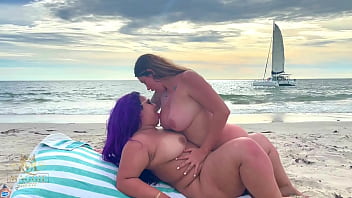 Hammering Sara Blonde In A Private Beach - 4K