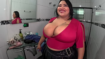 Passionate Uma Gigante Gostosa Apronta Na Mans&Atilde_O, A Peituda Bbw Slut Doll - High Quality
