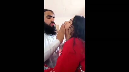 Viral: Wild Sexy Muslim Bhabhi Boobs Suck Sex Tharki Maulana Ke Sath