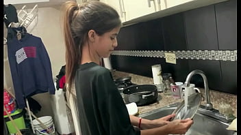 Hot Hot Girlfriend Always Turns Me On When We′Re Home Alone Full Story