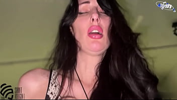 Trending: A Series Of Orgasms From A Hot Sexy Milf