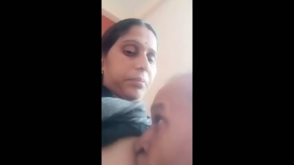 Kannada Aunty Big Boobs Draining Raw Pleasure Mature Uncle Sath - High Quality