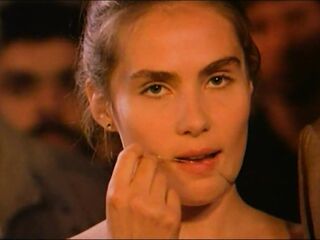 Hardcore Undressed Dancing - Francais
