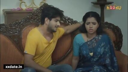 Wet Bhabhi Ki Sofe Pe Bitha Kar Chudai_1