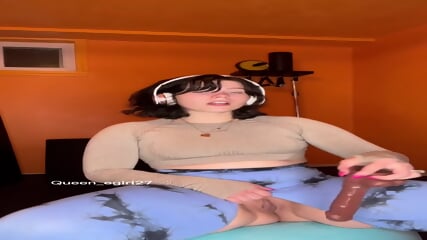 Juicy Ripping Off Yoga Pants And Rubbing Pussy