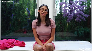 Nerdy Gamer Stunner Is An Orgasm Machine