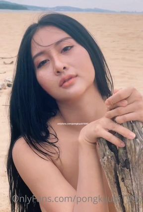 Explicit Young 18Yo Vietnamese Babe Pong 1 - Big Tits Outdoors On The Beach