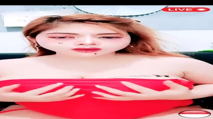 Intense Indonesian Big Big Tits Red Lips Live Show